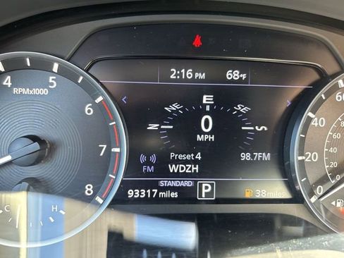 Used 2019 INFINITI QX50 Essential w/ Premium Heat Package image 12