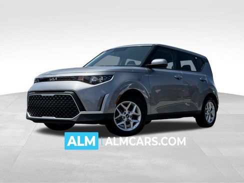 Used 2025 Kia Soul LX w/ LX Technology Package FWD image 1