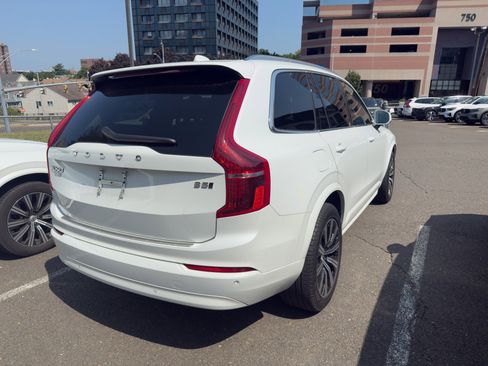 Certified 2023 Volvo XC90 B5 Core w/ Protection Package Premier image 4