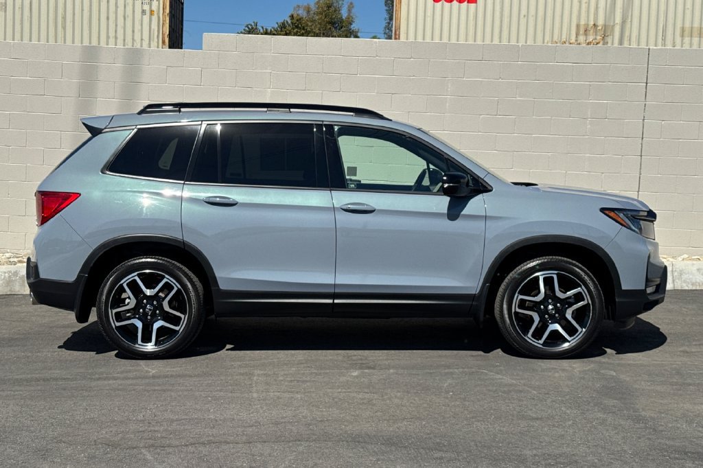 Certified 2023 Honda Passport Elite image 9