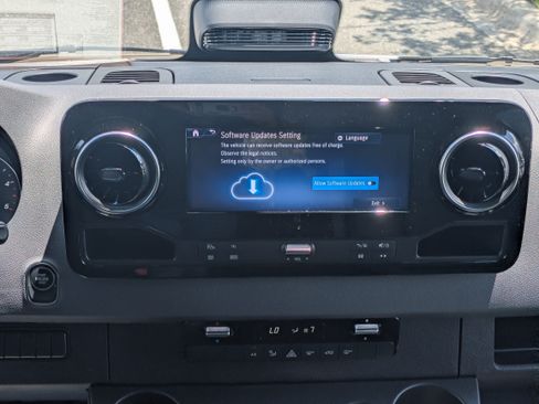 New 2026 Mercedes-Benz Sprinter 2500 image 17