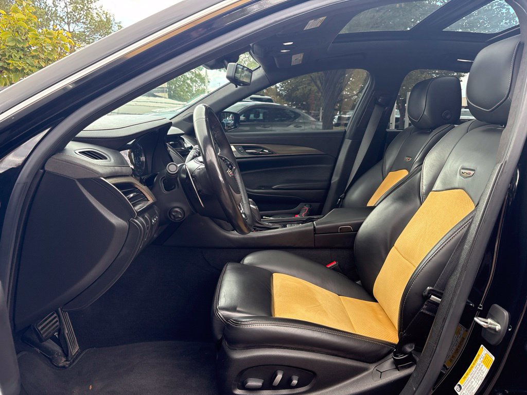 Used 2019 Cadillac CTS V w/ Carbon Fiber Package RWD image 11