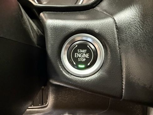 Used 2021 Chevrolet Tahoe Z71 image 45