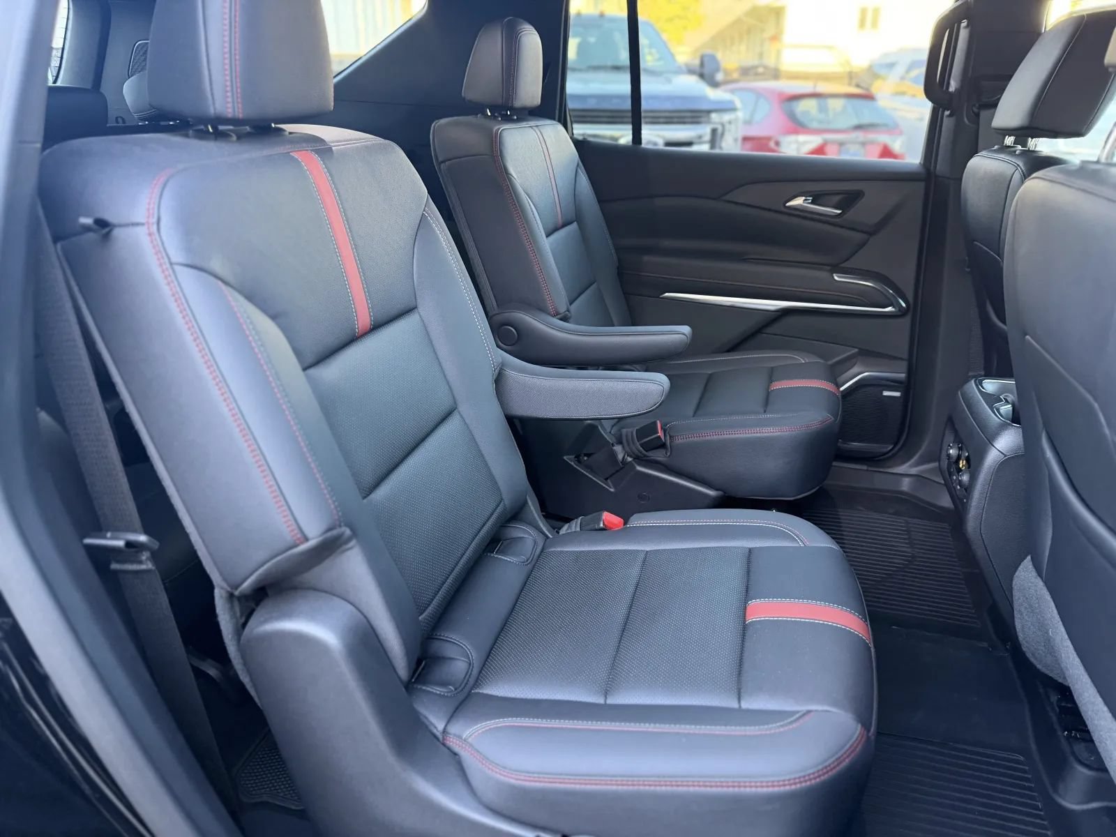 Used 2026 Chevrolet Traverse RS w/ LPO, Floor Liner Package AWD/4WD image 20