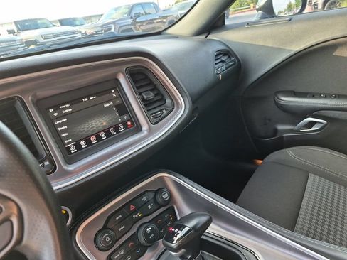 Used 2020 Dodge Challenger SXT w/ Driver Convenience Group RWD image 27