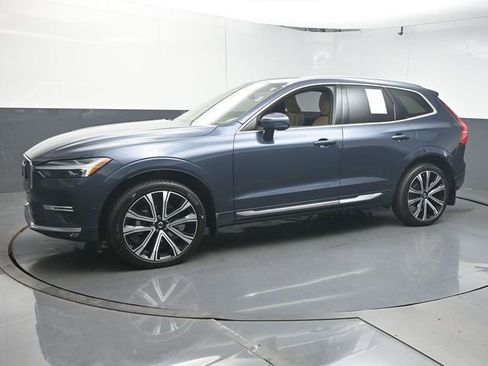 Used 2023 Volvo XC60 B5 Ultimate w/ Climate Package AWD/4WD image 4