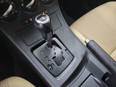 Used 2012 MAZDA MAZDA3 i Touring image 29