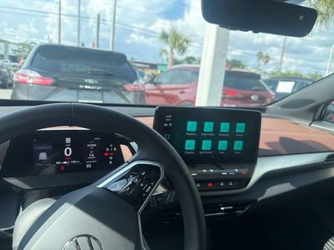 Used 2023 Volkswagen ID.4 Pro RWD image 18
