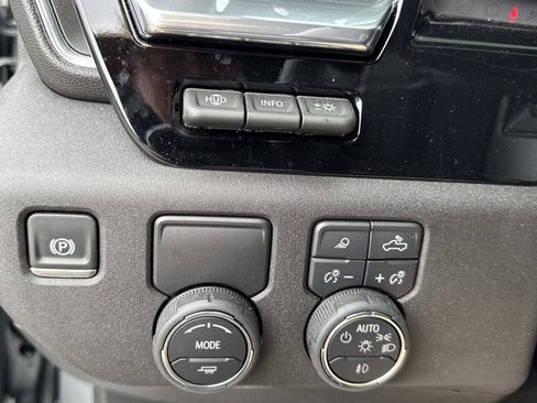 Used 2025 Chevrolet Silverado 1500 LTZ w/ Technology Package image 29