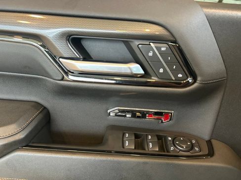 Used 2023 GMC Sierra 1500 AT4 w/ AT4 Premium Package AWD/4WD image 24