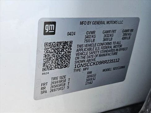 Used 2024 Chevrolet Suburban LT image 26