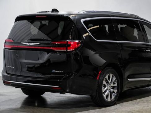 Used 2022 Chrysler Pacifica Pinnacle image 18