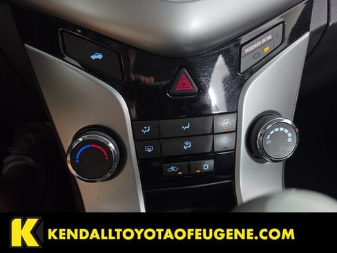 Used 2015 Chevrolet Cruze LT w/ Sun And Sound Package FWD image 18