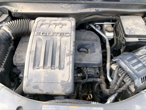 Used 2017 Chevrolet Equinox LS FWD image 32