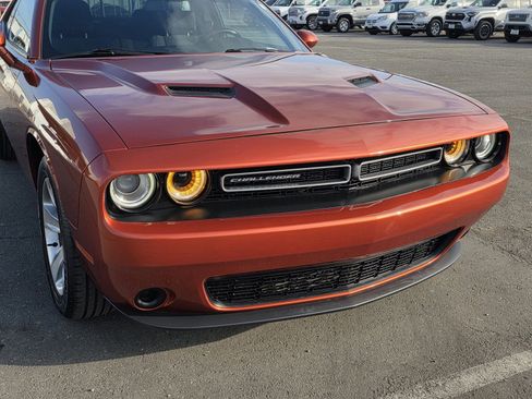 Used 2021 Dodge Challenger SXT image 9