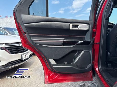 Used 2023 Ford Explorer ST-Line w/ Class IV Trailer Tow Package AWD/4WD image 26