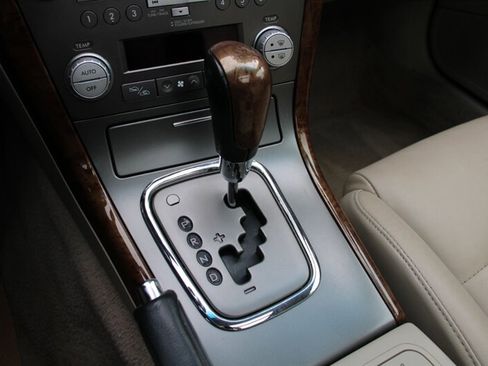 Used 2008 Subaru Outback 2.5i Limited image 8