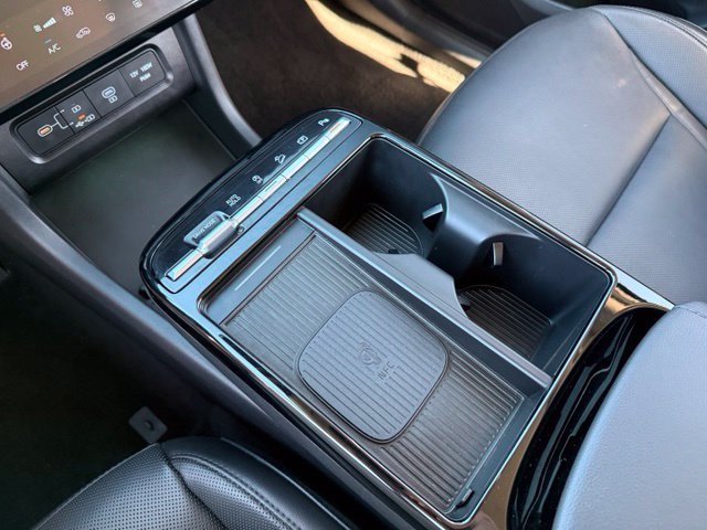 Certified 2025 Hyundai Tucson Limited FWD image 29