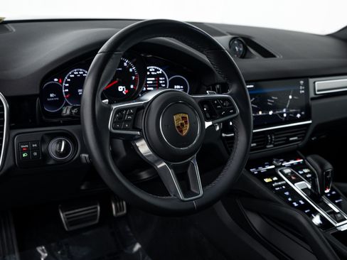 Certified 2022 Porsche Cayenne S Platinum AWD/4WD image 13