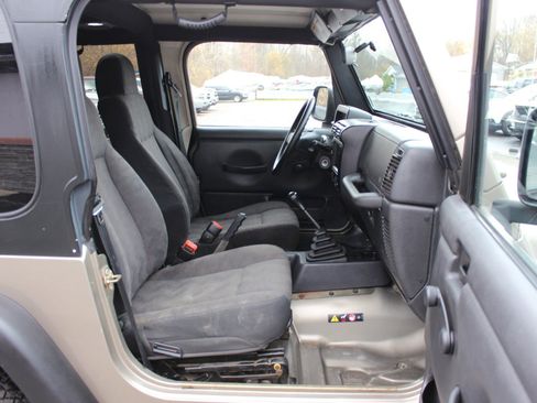 Used 2004 Jeep Wrangler SE w/ Ecco Tire & Wheel Group image 26