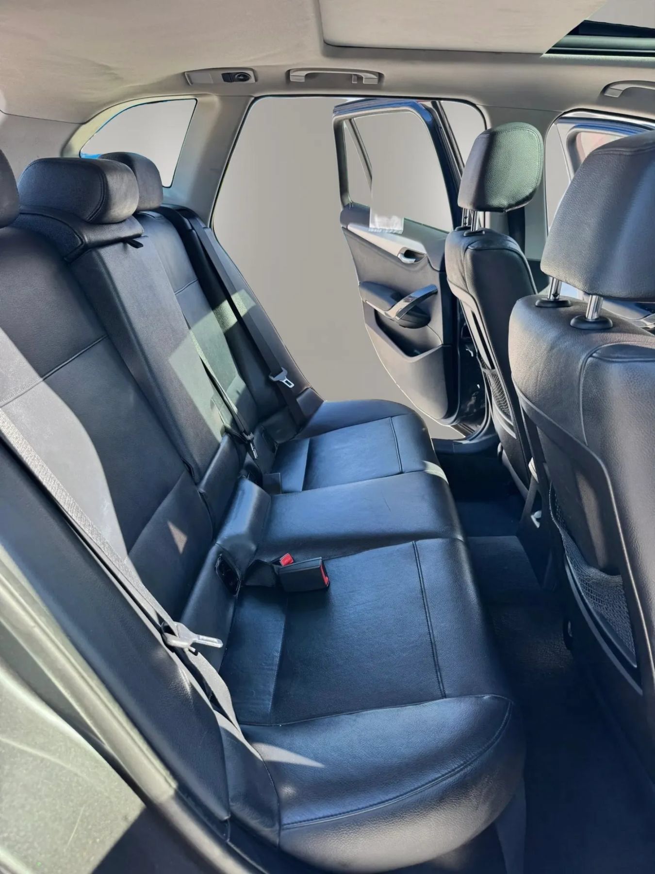 Used 2015 BMW X1 sDrive28i RWD image 23