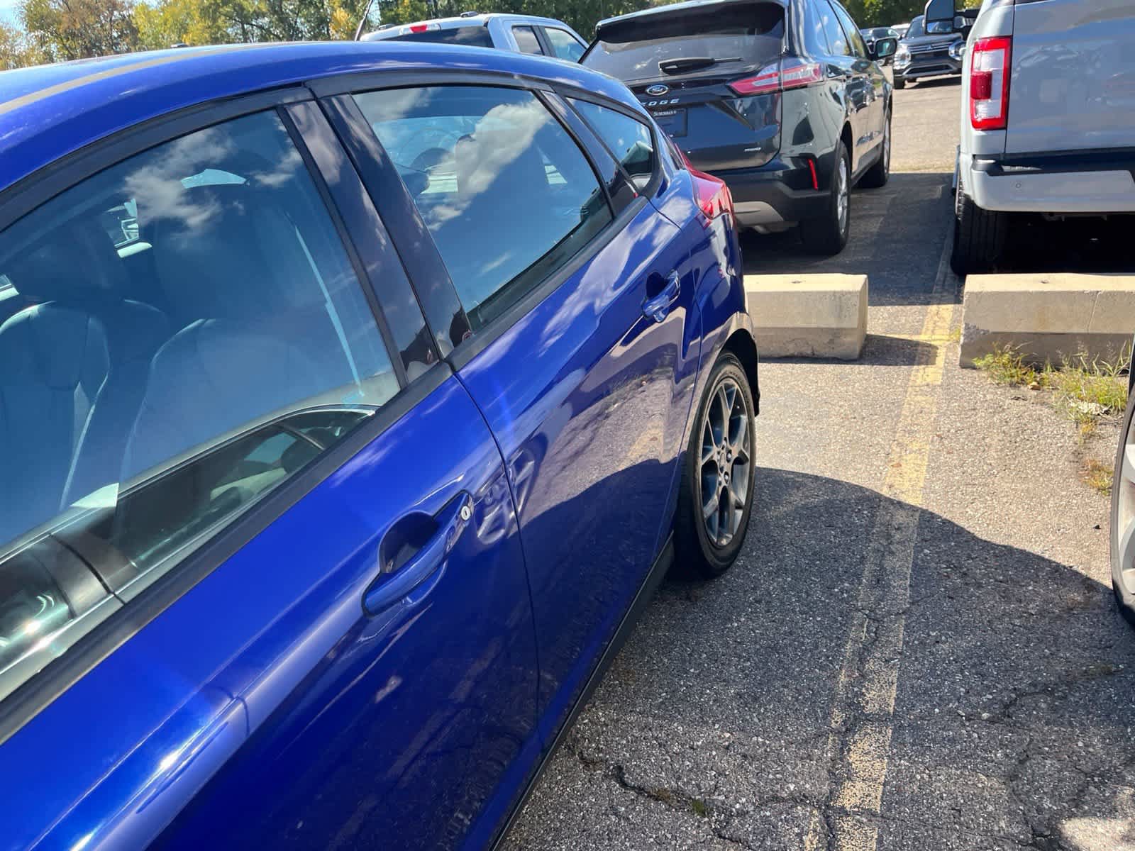 Used 2014 Ford Focus SE w/ Equipment Group 201A FWD image 8
