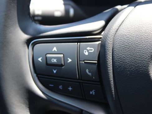 Certified 2025 Lexus UX 300h FWD image 17