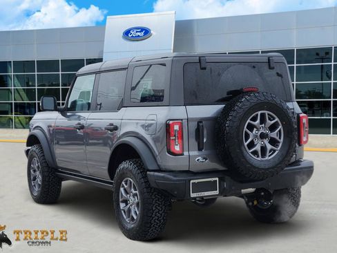 New 2025 Ford Bronco Badlands image 4