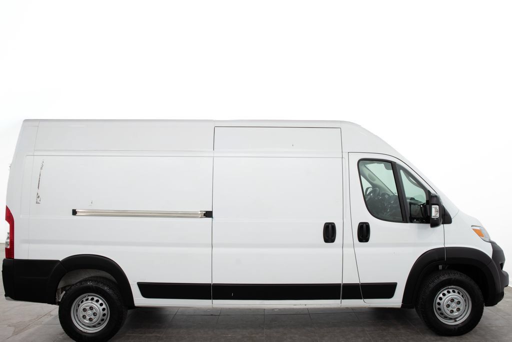 Used 2025 RAM ProMaster 2500 w/ Convenience Group FWD image 11