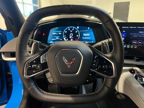 Used 2023 Chevrolet Corvette Stingray Preferred Cpe w/ Z51 Performance Package RWD image 11