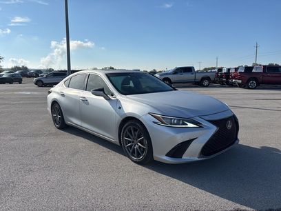 Used 2020 Lexus ES 350 F Sport w/ Accessory Package 2