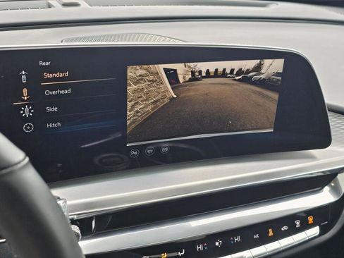 Used 2024 Cadillac Lyriq Sport image 36