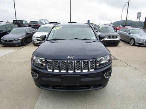 Used 2017 Jeep Compass High Altitude AWD/4WD image 3