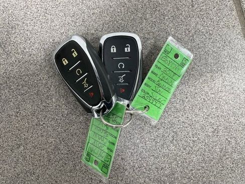 Used 2018 Chevrolet Equinox LT image 25