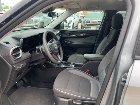 Certified 2025 Chevrolet TrailBlazer LT AWD/4WD image 4