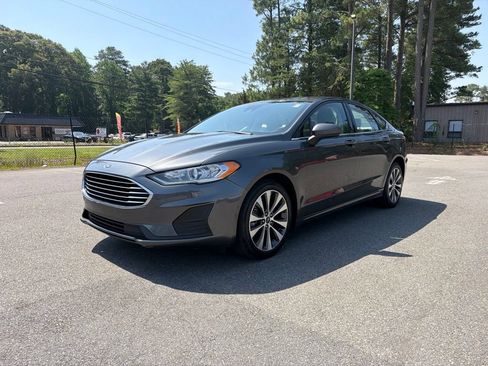 Used 2020 Ford Fusion SE AWD/4WD image 11