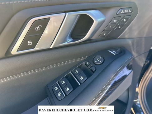 Used 2026 BMW X7 M60i image 10