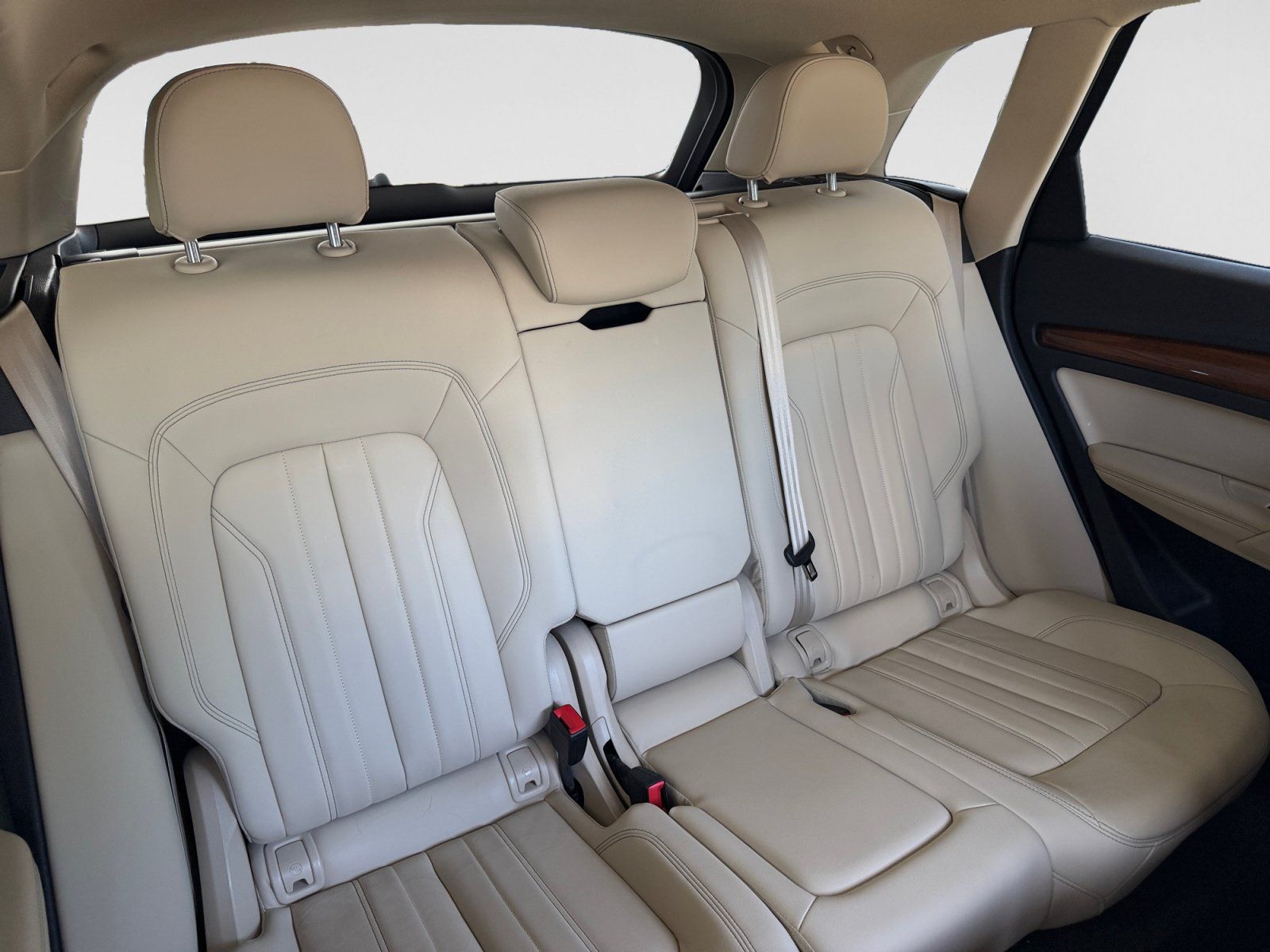 Used 2021 Audi Q5 2.0T Premium Plus w/ Premium Plus Package AWD/4WD image 17
