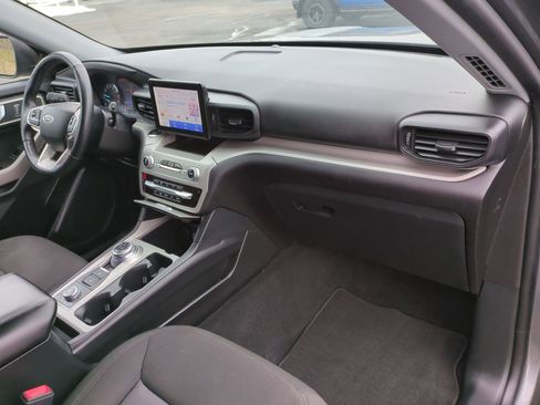 Certified 2023 Ford Explorer XLT image 26