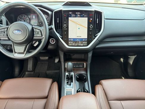 Used 2024 Subaru Ascent Touring AWD/4WD image 9