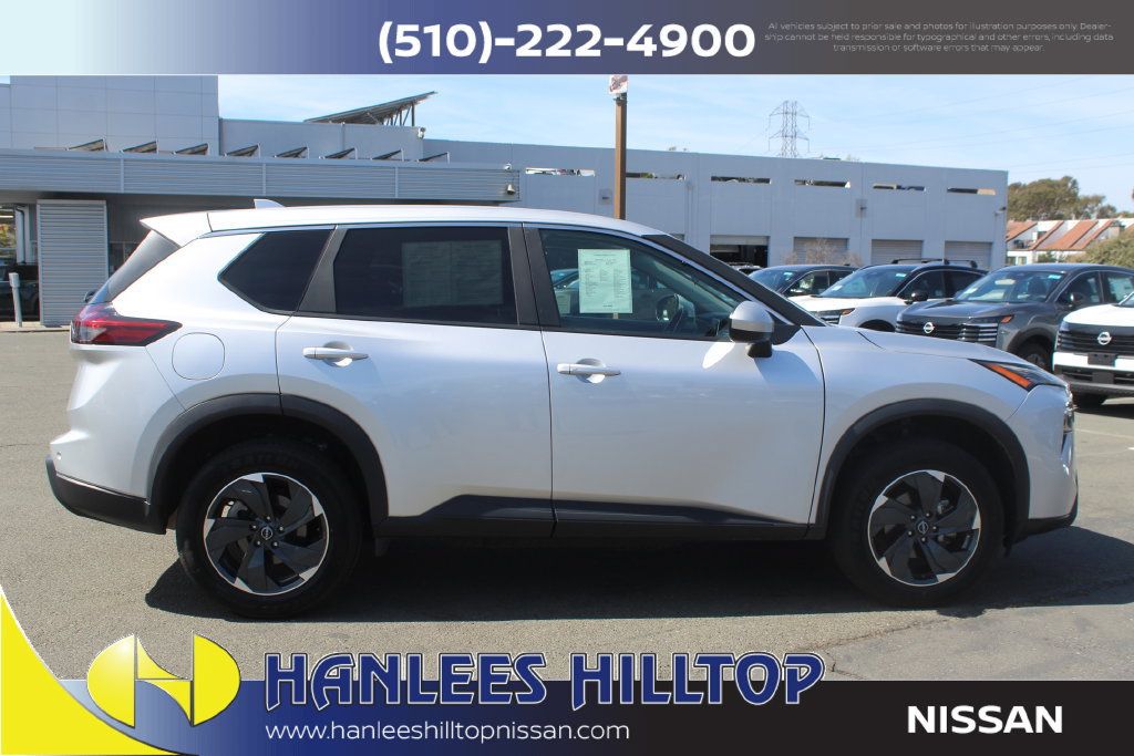 Used 2025 Nissan Rogue SV AWD/4WD image 6