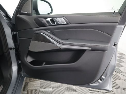 Certified 2026 BMW X7 xDrive40i w/ Premium Package image 28