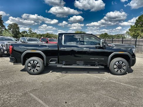 New 2026 GMC Sierra 2500 Denali w/ Denali Reserve Package image 10