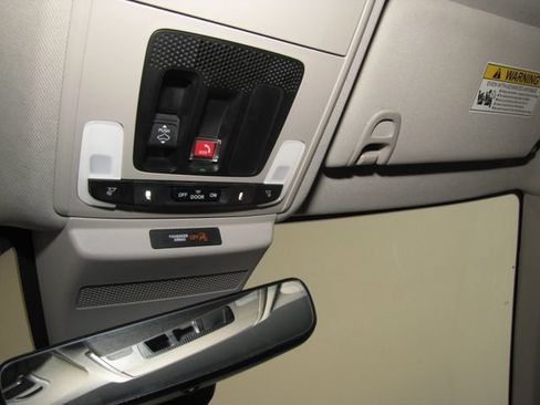 Used 2025 Honda Accord Touring image 8