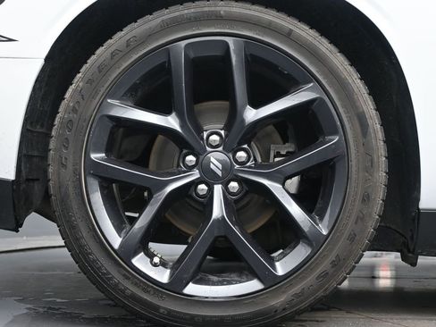 Used 2022 Dodge Challenger R/T w/ Blacktop Package image 9