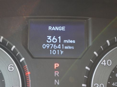 Used 2016 Honda Odyssey Touring Elite image 17
