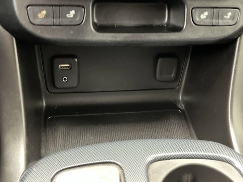 Used 2017 Chevrolet Colorado Z71 image 20