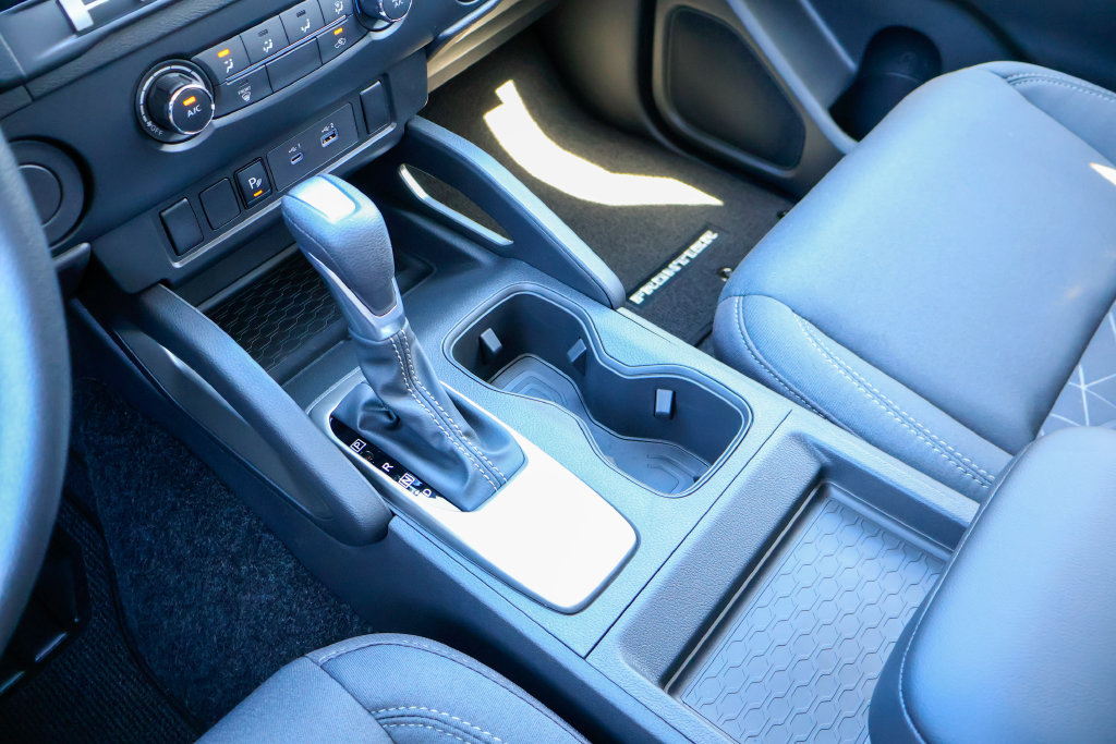 New 2027 Nissan Frontier SV RWD image 13