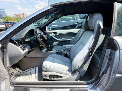 Used 2004 BMW 330Ci Convertible RWD image 3