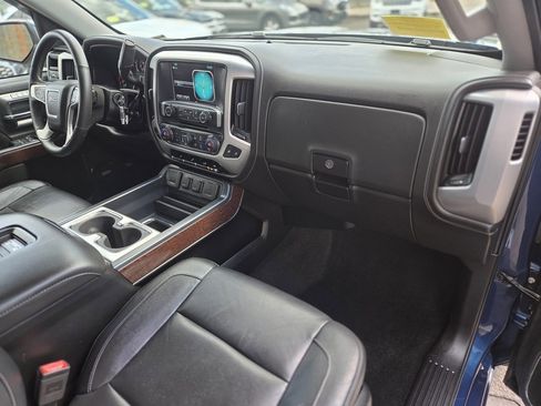 Used 2017 GMC Sierra 1500 SLT w/ SLT Premium Package image 23